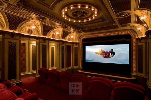 初級的玩設(shè)備，中級的玩線材，高級的玩房間